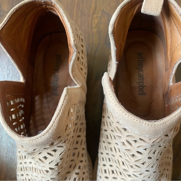 Jeffrey Campbell Tagloni Tan Beige Laser Cut Suede Boho Festival Booties SZ 7 - Picture 7 of 12